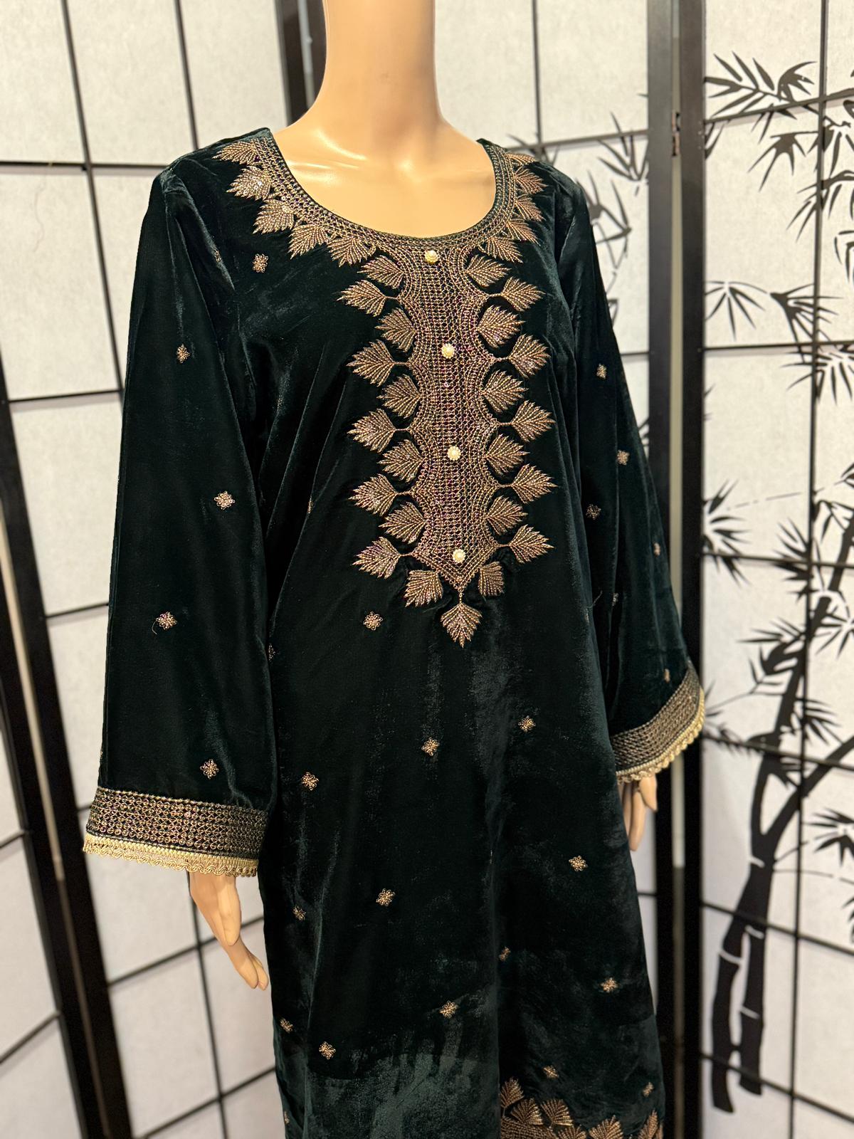 Resham Embroidered 3-Piece Velvet Ensemble