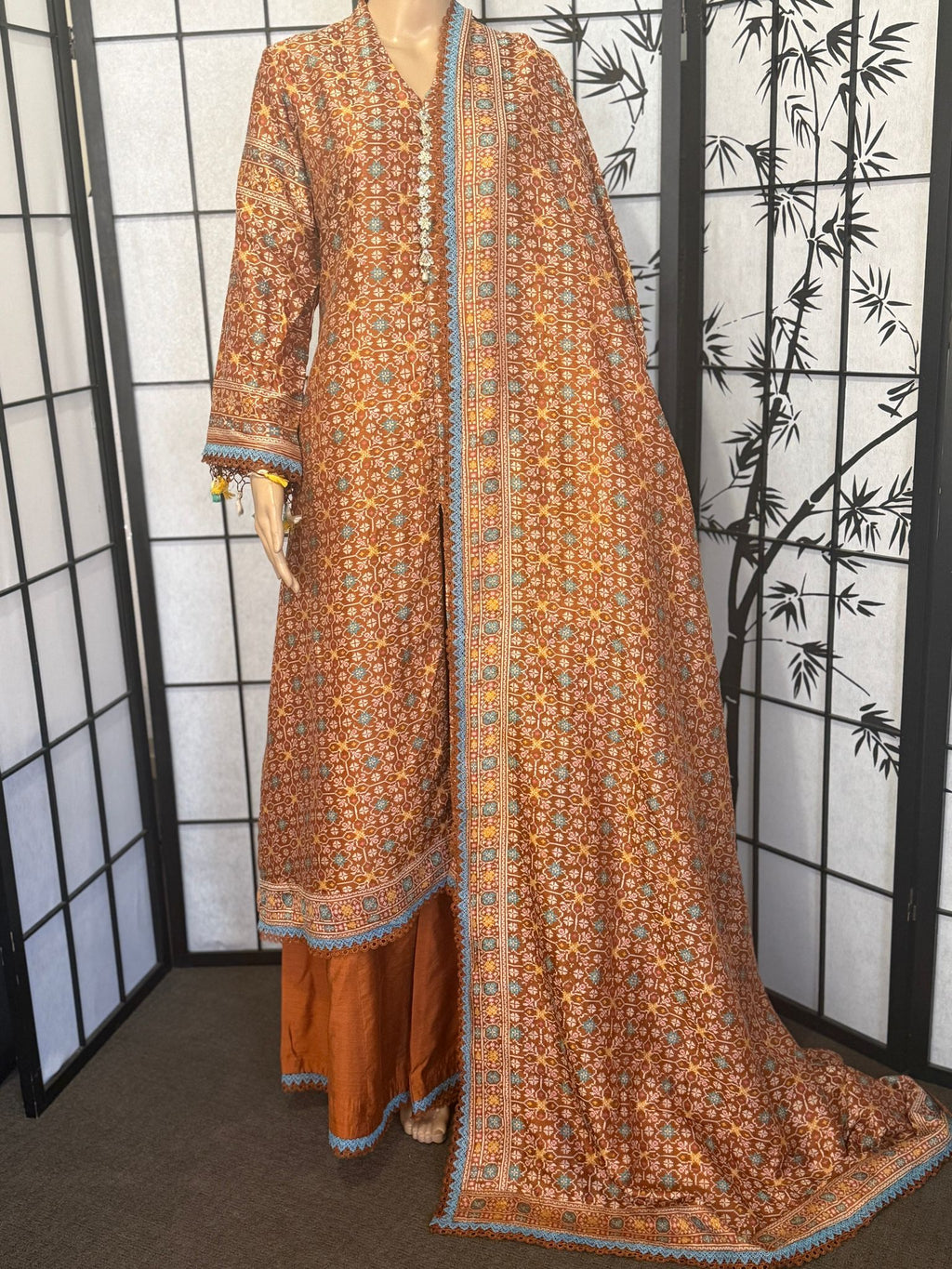Exclusive Khaadi Silk Luxury Ensemble