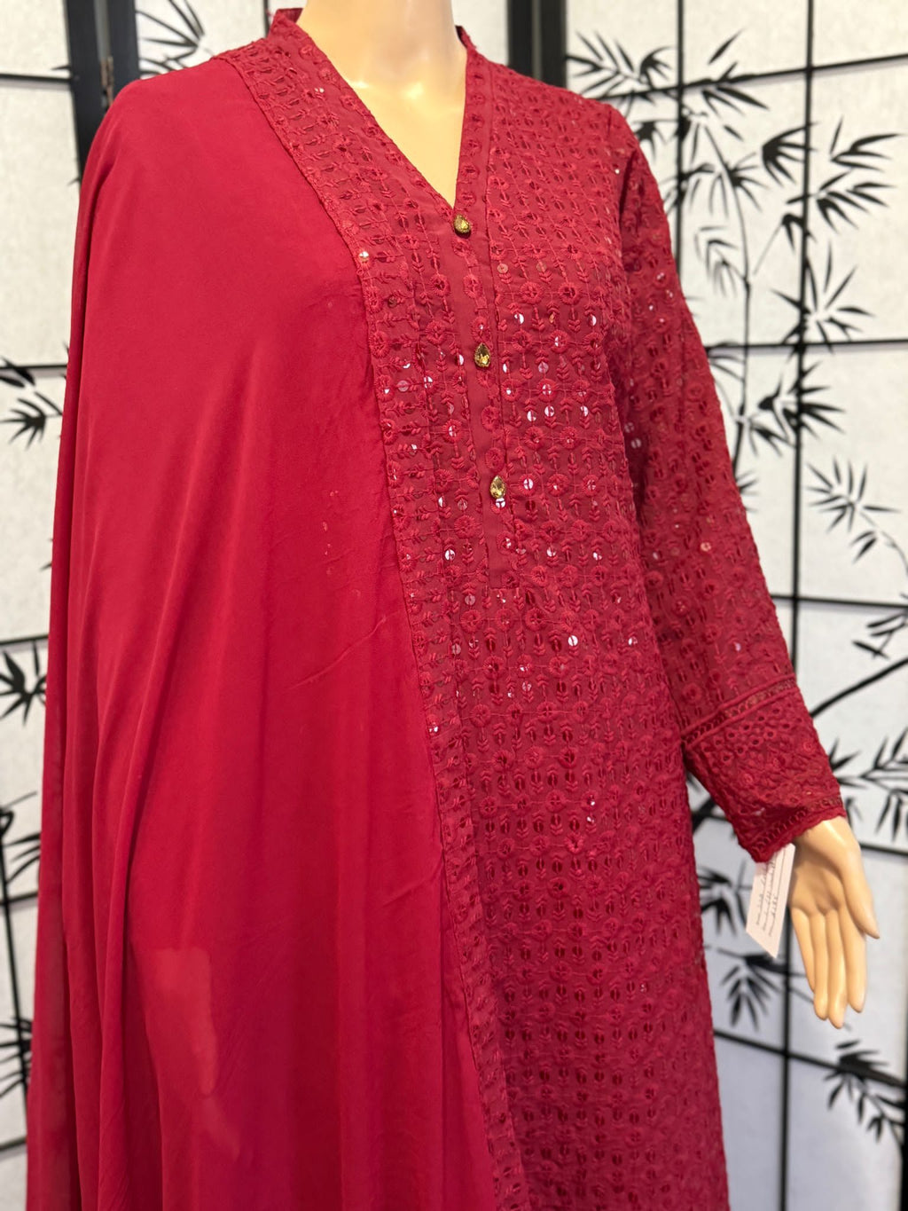 Exclusive Chikankari Festive Ensemble