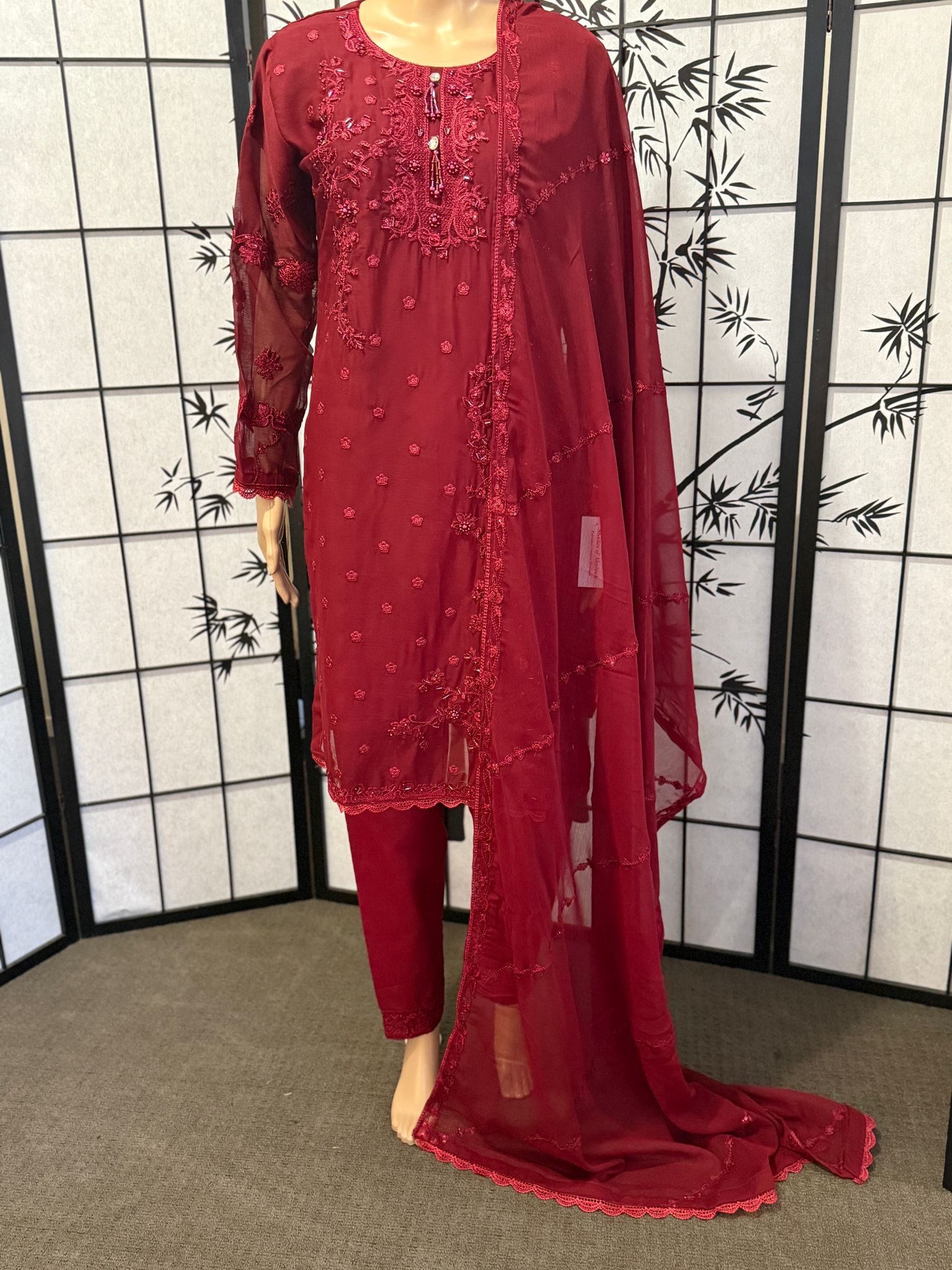 Elegant Embroidered Chiffon 3-Piece Suit with Chiffon Dupatta