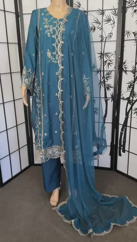 Asim Jofa Embellished Ensemble